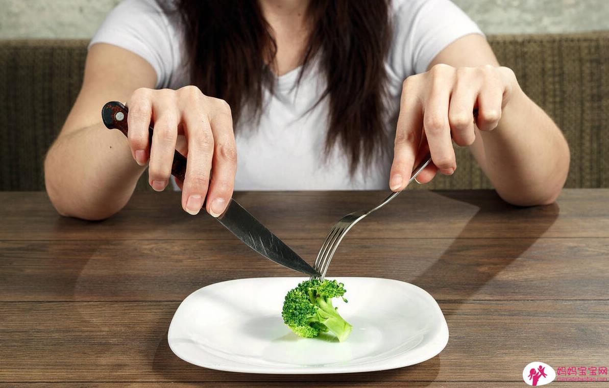 月子期间只有节食才能恢复身材吗？