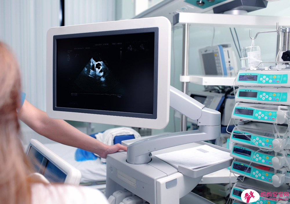 胎位不正可靠「胎位外转术」转动宝宝姿势？关于胎位不正的生产大小事