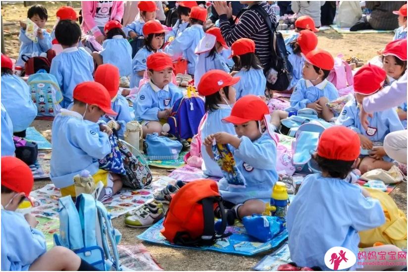 教导孩子守礼没早晚之分4招养出好礼仪父母不只要身教