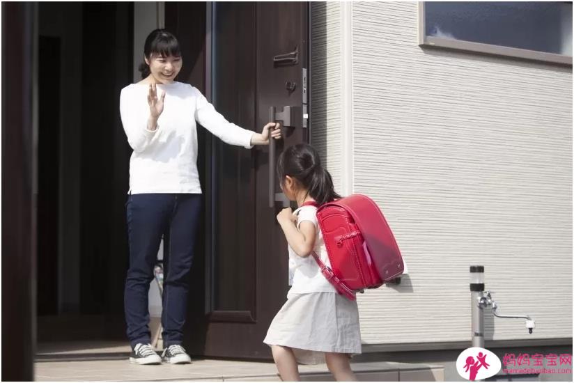 教导孩子守礼没早晚之分4招养出好礼仪父母不只要身教