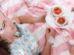 产后补身比孕补重要！坐月子进补八饮食重点