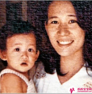 原来妈妈曾经这么正！ 6位女明星妈妈比女儿更漂亮！