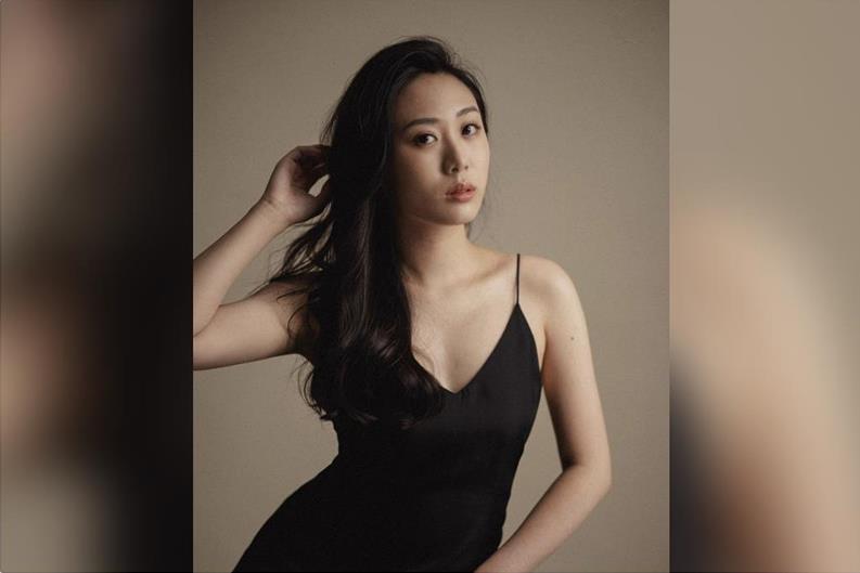 56岁性感女神李丽珍现状曝光合体神美女儿基因太强