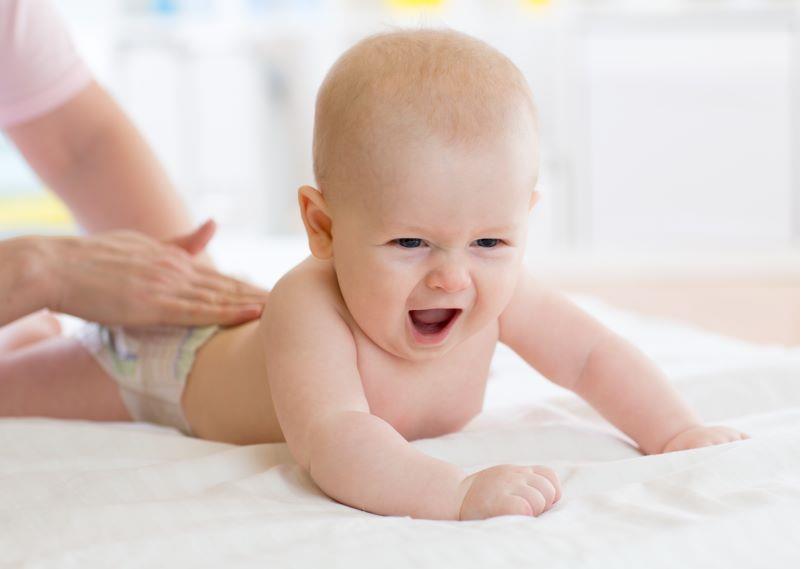 幼儿便秘没有都一样！中医依虚实治疗有别，药物之外．也能以推拿改善状况