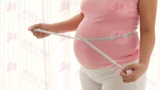 胎儿过轻或过重怎么办？专家教战饮食原则！