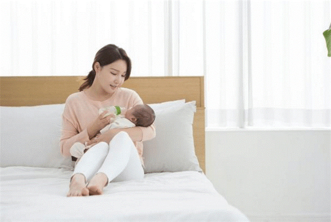 辅食添加的时间和顺序 辅食添加顺序及时间