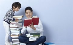 宝宝胆小从来不敢和其他小朋友抢玩具应该怎么办