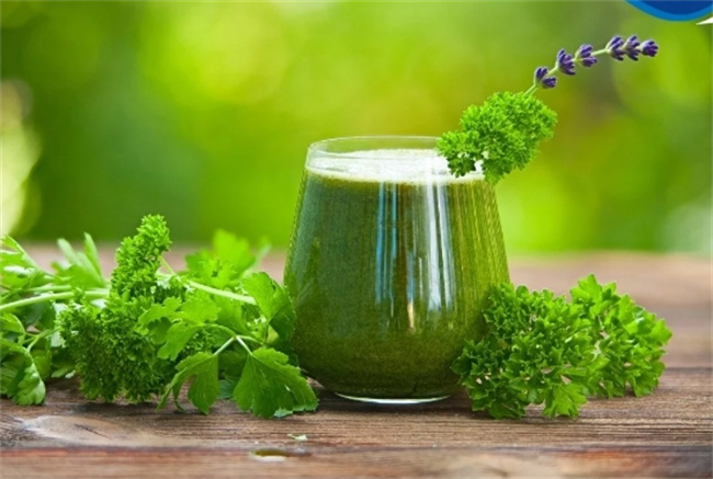 芹菜美味家常，多种做法满足你的味蕾