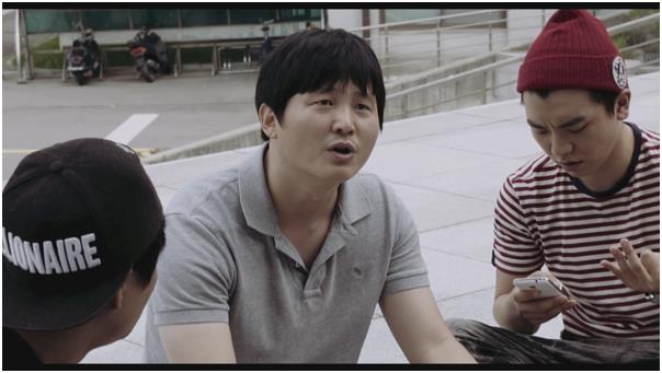 最近在Afreeca TV上与D杯女友一起努力广播的金大范正在客串演出。