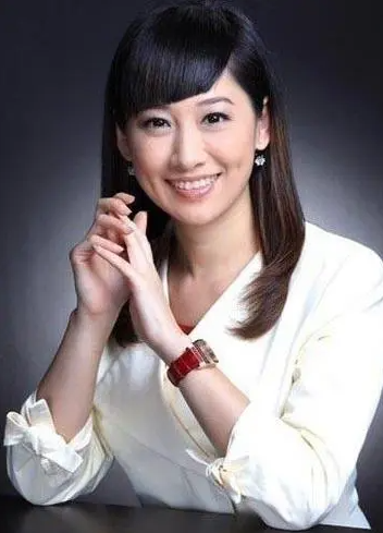 美女主播脑溢血险成植物人　「插管从头学说话」近况曝光