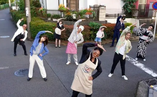 《极道主夫 电影版》玉木宏再度化身最强「主夫」！爆笑又惊险的场面不容错过