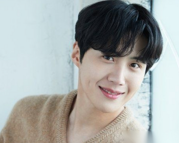 金宣虎无缘约会润娥 「2点的约会」等新片仍遭换角