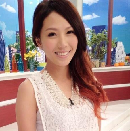 米可白闪到腰还要借酒浇愁 勇兔当后妈爆料女儿食量大