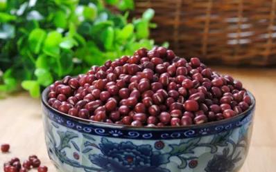 女儿拿来一堆「红豆」想吃冬至甜汤 爸一看「特别纹路」吓坏想吐