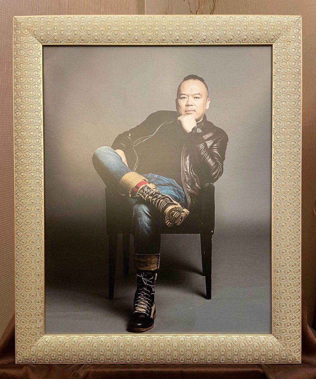 悼明金成Darren哭肿眼「孩子怎么办」 圈内拟立基金会