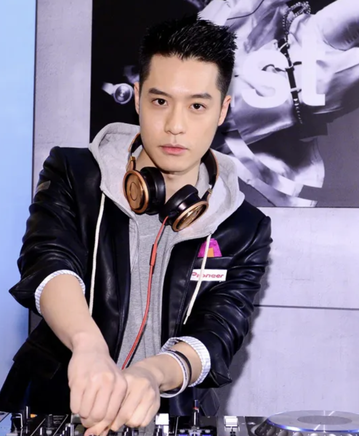 周汤豪无预警爆喜讯！时间就在明年1月