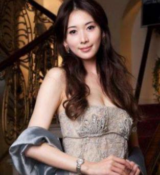 林志玲喜获麟儿 黄伟哲贺送台南黒芝麻油、椪饼