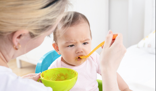 「我们全家吃什么，宝宝也一起吃！」林姓主妇让你完成大人料理的同时，副食品也「顺便」做！