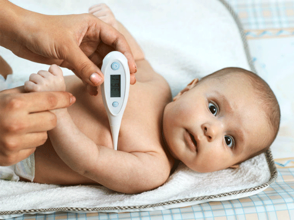 宝宝发烧时不要忘记的3条黄金法则