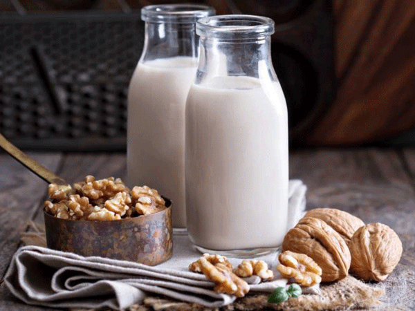 实际上,韩国核桃牛奶有助于健康,聪明的婴儿