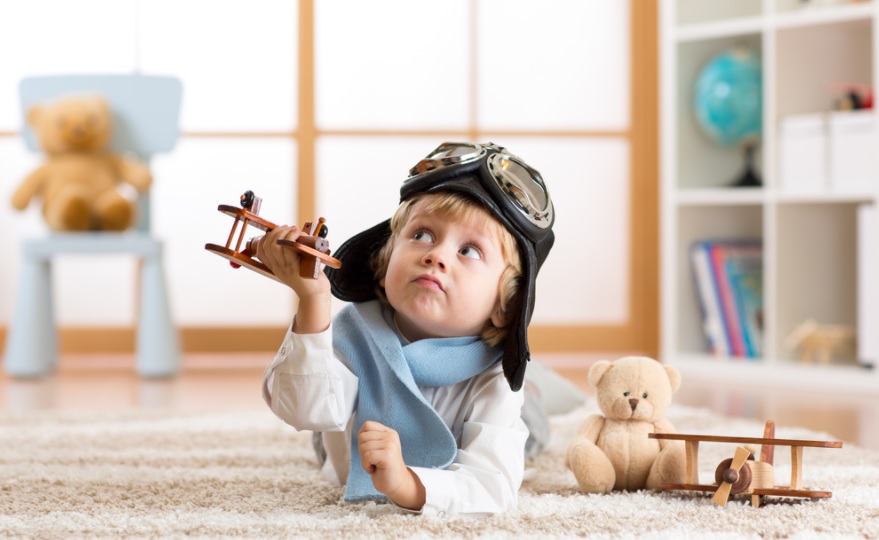 20个月大的婴儿知道该怎么做以及重要的发展里程碑