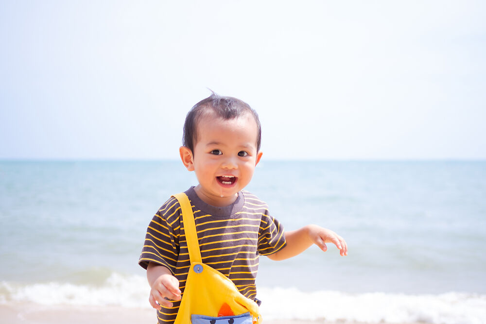 17个月大的孩子知道如何处理身体,情感和语言?