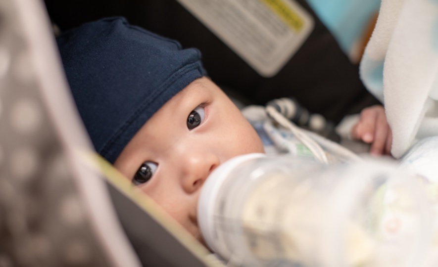 什么时候换婴儿牛奶以及妈妈应该知道的事情