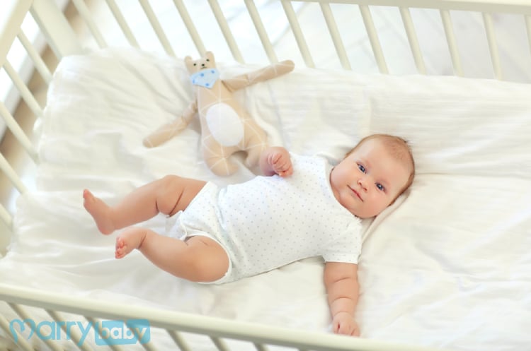 如何在春节假期在家中治疗4岁以下婴儿的简单鼻塞