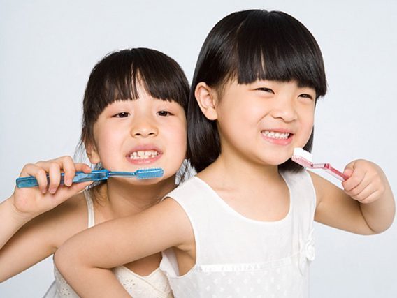 脓性牙龈炎儿童: 原因,症状