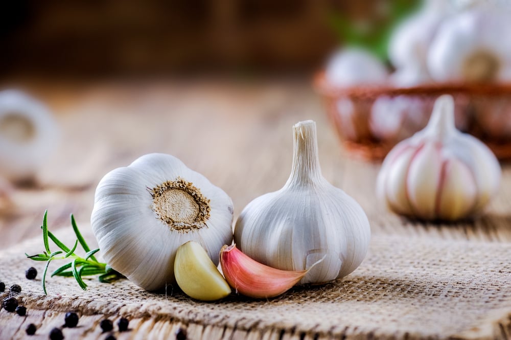 如何在家治疗头虱和头虱卵,以防止孩子头皮瘙痒