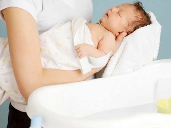 新生儿肚脐出血令人担忧