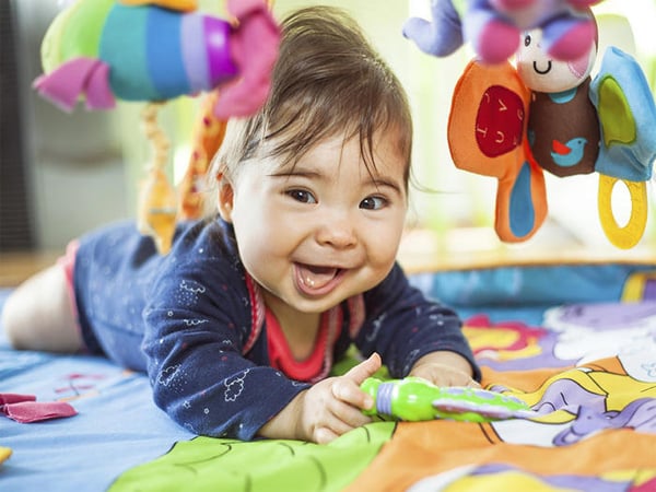 用7种有用的方法照顾3个月大的孩子