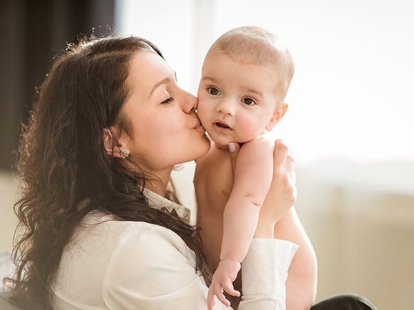 如何照顾2个月大的婴儿-5个难忘的注意事项!