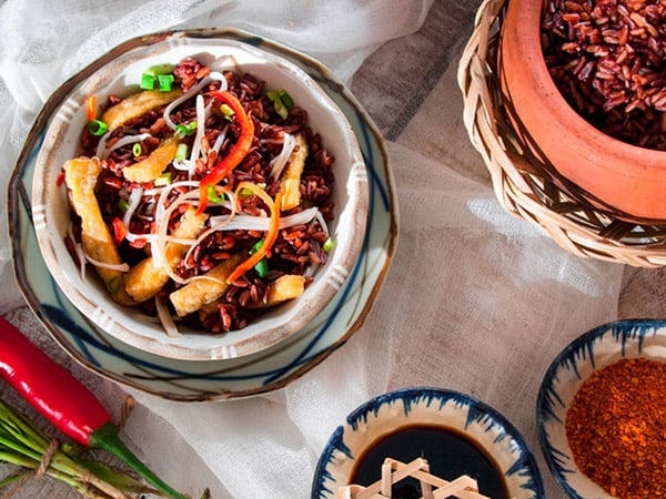 产妇应该吃什么来冷却牛奶: 糙米的营养菜单