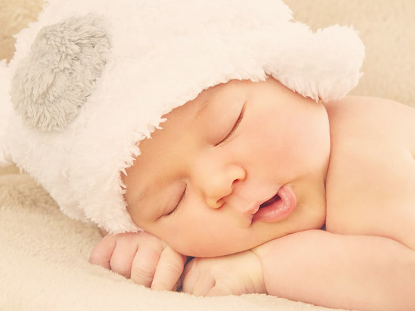 如何在夜间和白天让宝宝睡个好觉?告诉妈妈3点触摸