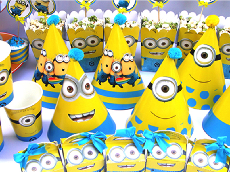 为小学生庆祝生日