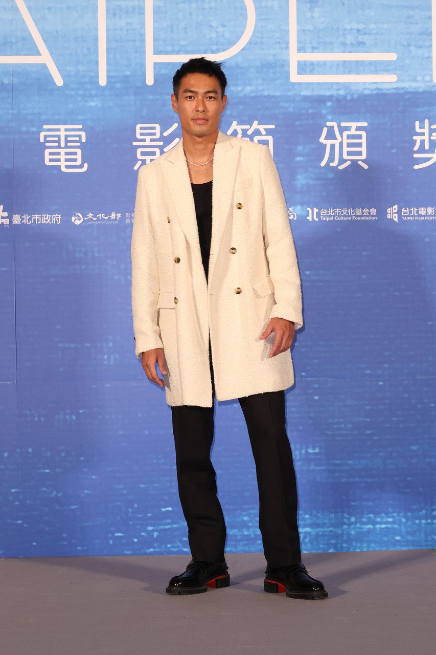 北影红毯、杨祐宁曝光婚礼进度 自爆没伴郎真正原因