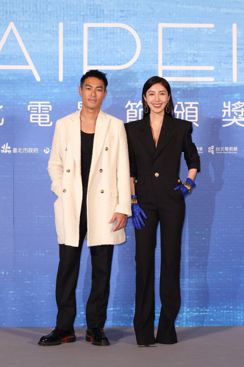 北影红毯、杨祐宁曝光婚礼进度 自爆没伴郎真正原因