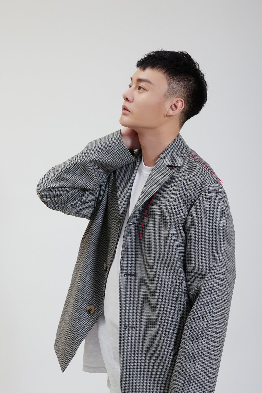 许富凯来花莲嘴角上扬   「全民疯K歌」舞台开唱