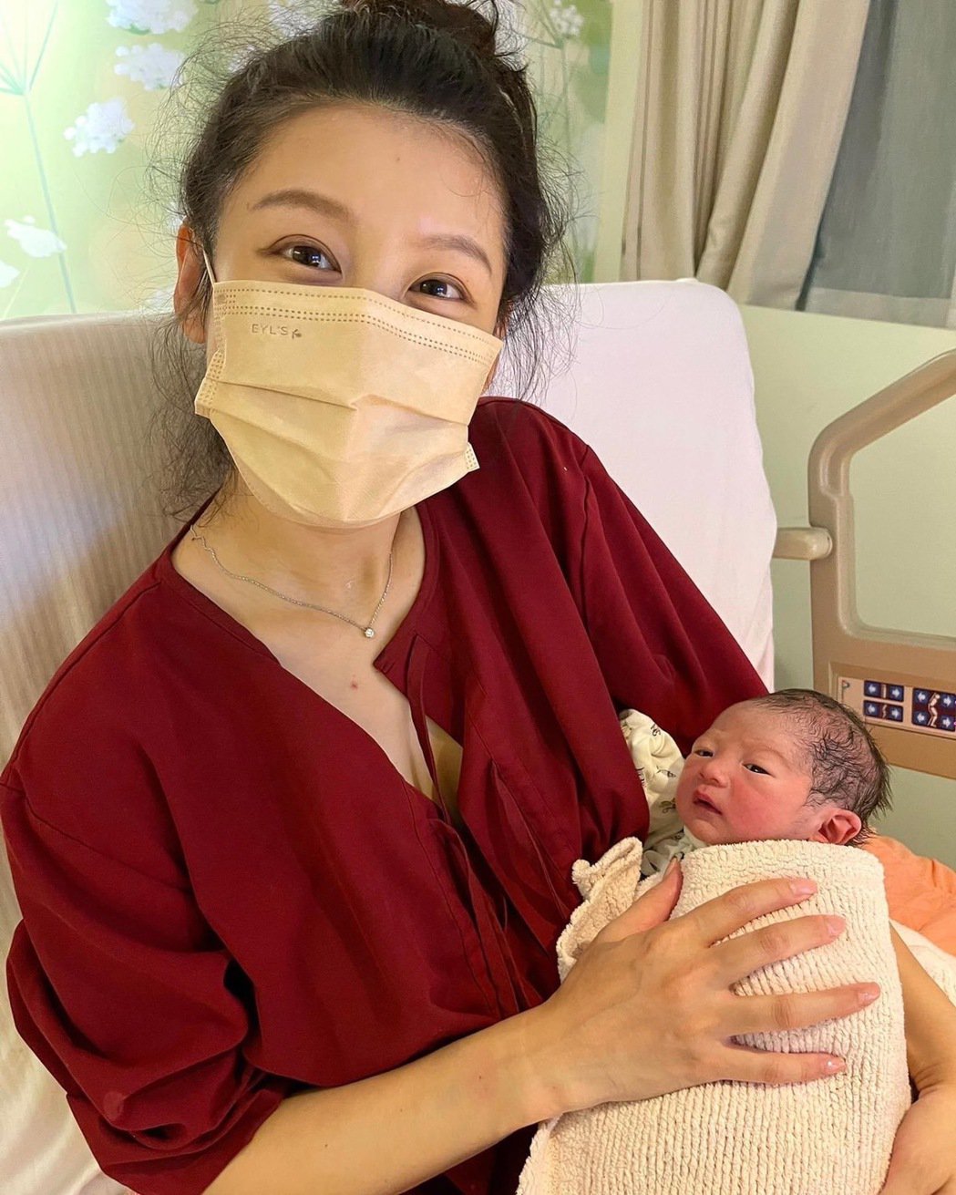 赵孟姿「只花14分钟」生下二宝 许孟哲夸儿:贴心