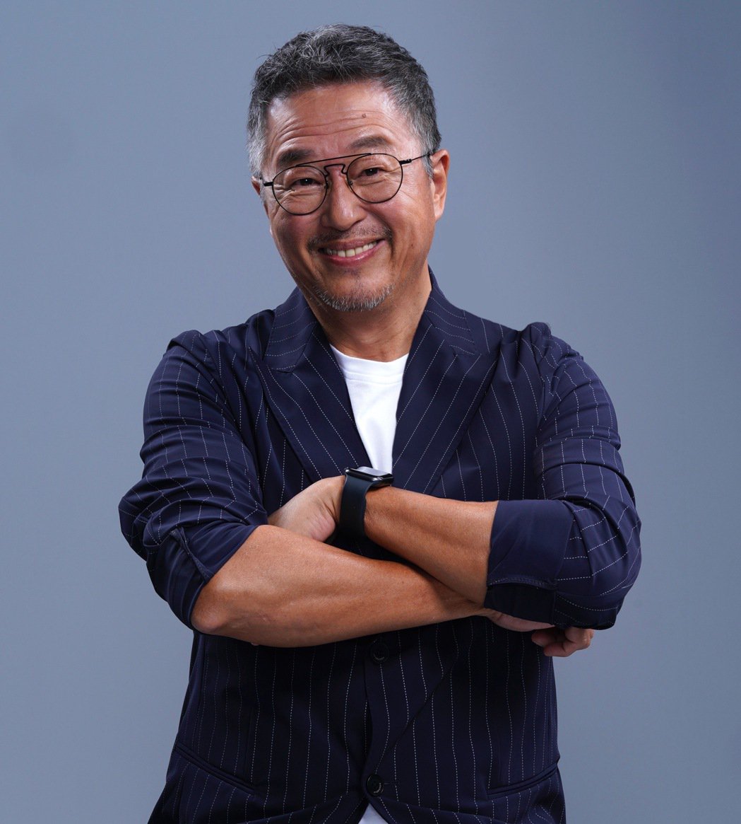 做自己的大明星!王伟忠「明星养老院」谢客不离不弃