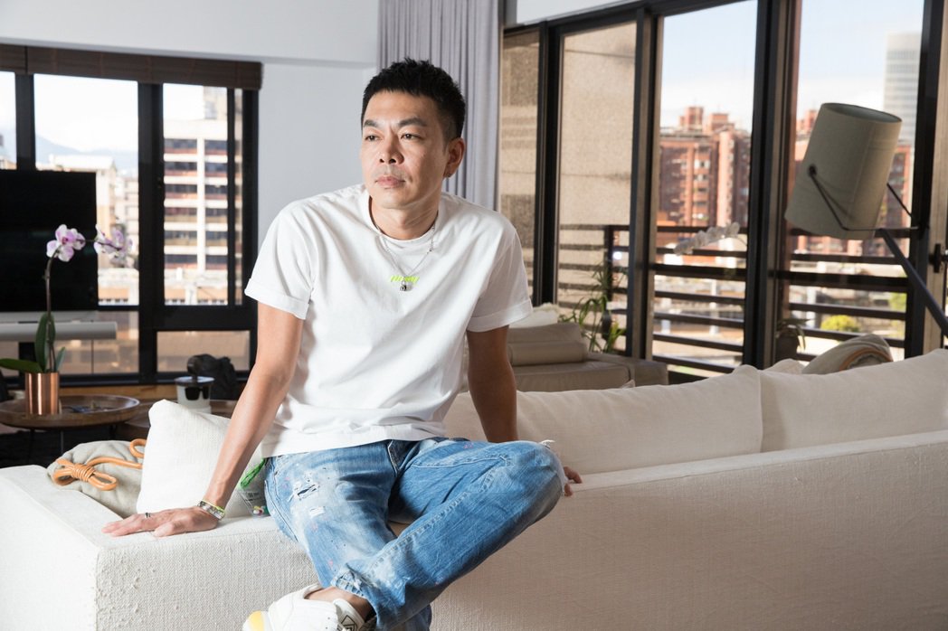 吴姓男网红家属欲提告蒋承缙再发声明：期待司法能早还原真相