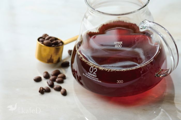 「暑期法式夏令营」！让孩子站在89楼画画、看电影、听故事，大人悠哉喝咖啡