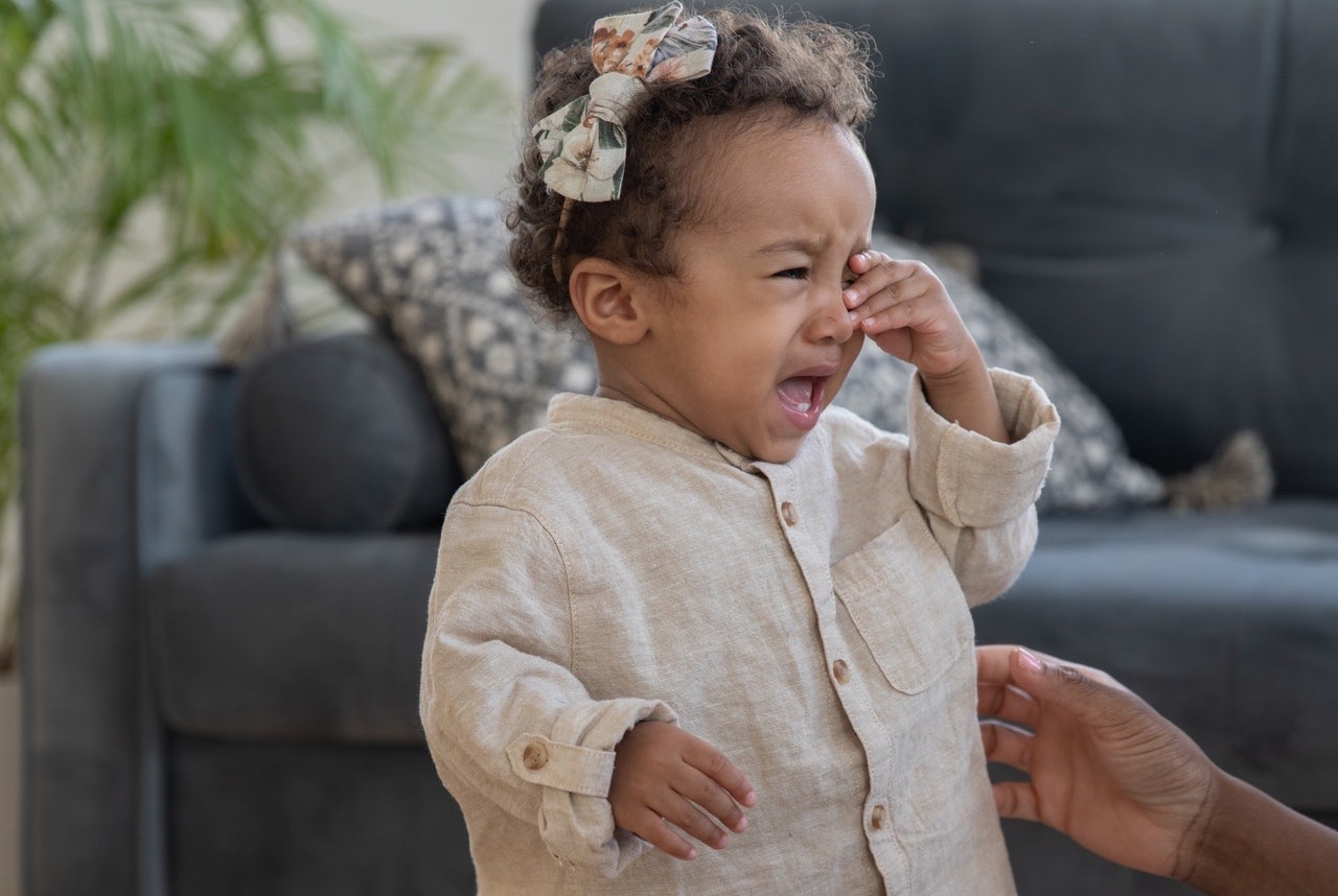 独生子女真的学不会分享？心理师：「家人就是孩子最好的学习对象」