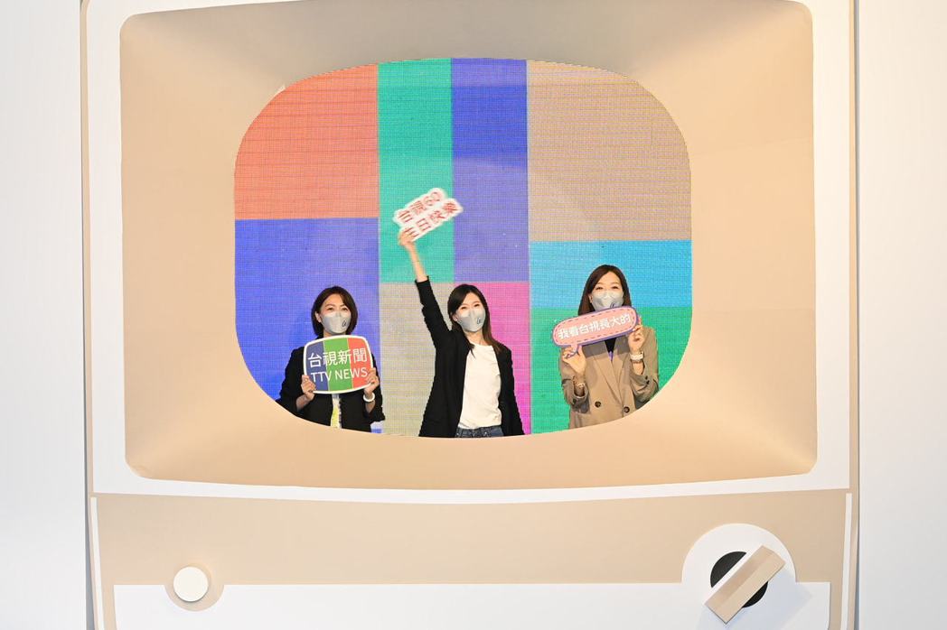 去年累积盈余达12.2亿免费看大片视频宣布4月为全体员工加薪