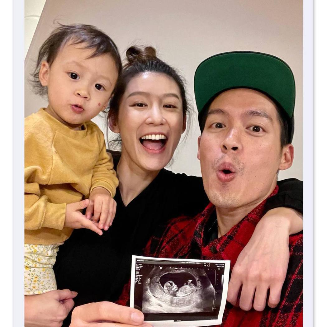 赵孟姿预感儿子会像老公许孟哲要教儿子学溜冰