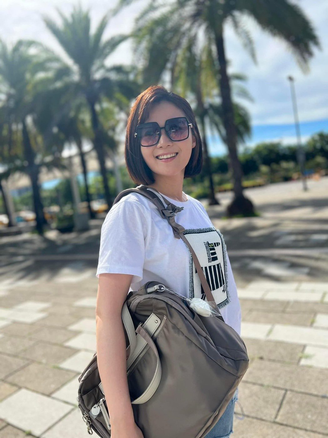 杨小黎出关拍戏突「吸不到气」瘫软送医：撑不下去