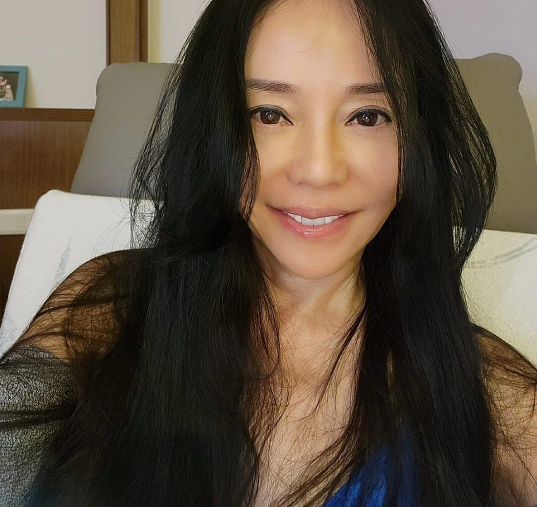 60岁狄莺美成这样!公开超惊人菜单网吓:难怪