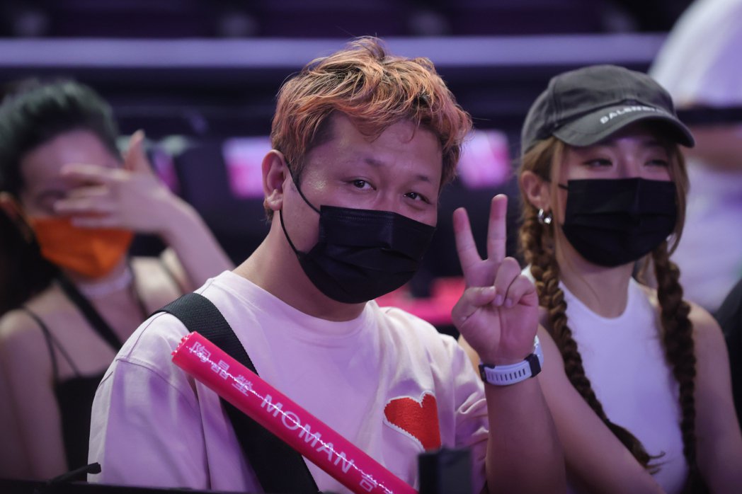 纳豆点头「娶定依依了」女友听了超害羞