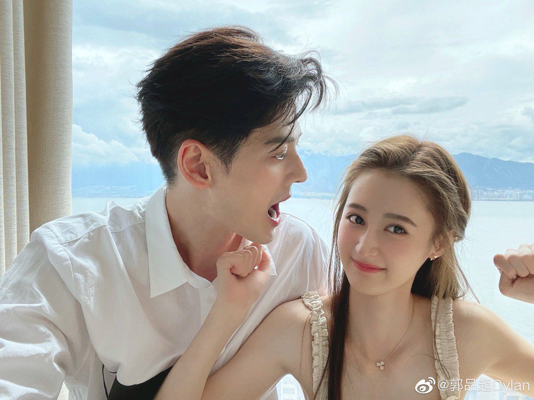 郭品超认爱一年爆情变？销魂美女小19岁女友怒骂「真是恶心」